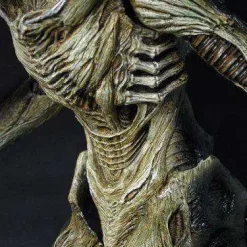 Buy ✨ Alien vs Predator Requiem Movie Masterpiece Predalien Collectible Figure 🔥 -US Horror Sales 2022 avprhtalienhybrid inset2