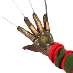 Best deal โจ NECA Nightmare on Elm Street Part 3 Dream Warriors Freddy's Glove Prop Replica (Pre-Order ships June) ๐งจ 9 Best deal โจ NECA Nightmare on Elm Street Part 3 Dream Warriors Freddy's Glove Prop Replica (Pre-Order ships June) ๐งจ -US Horror Sales 2022 freddyprop inset2