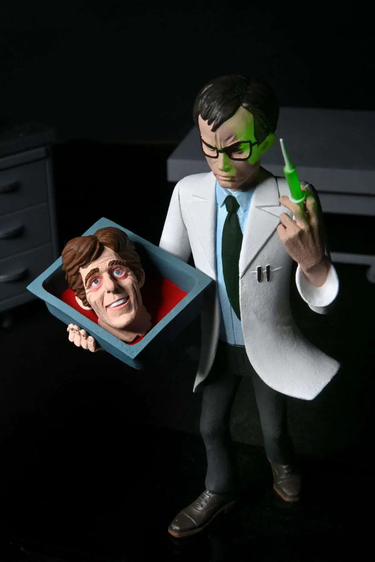 Brand new β NECA Re-Animator Toony Terrors Series 6 Herbert West Action Figure π 4 Brand new β NECA Re-Animator Toony Terrors Series 6 Herbert West Action Figure π - Image 2